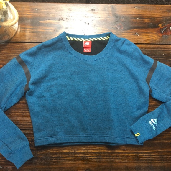 Nike Tops - NIKE: teal cropped sweatshirt